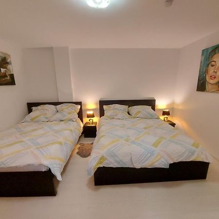 Lovely 2 Bedrooms Of Totally 30 M2 With Private Balcony Vichten Eksteriør billede