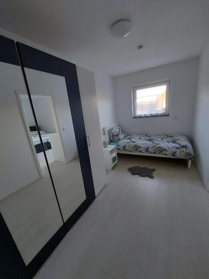 Lovely 2 Bedrooms Of Totally 30 M2 With Private Balcony Vichten Eksteriør billede