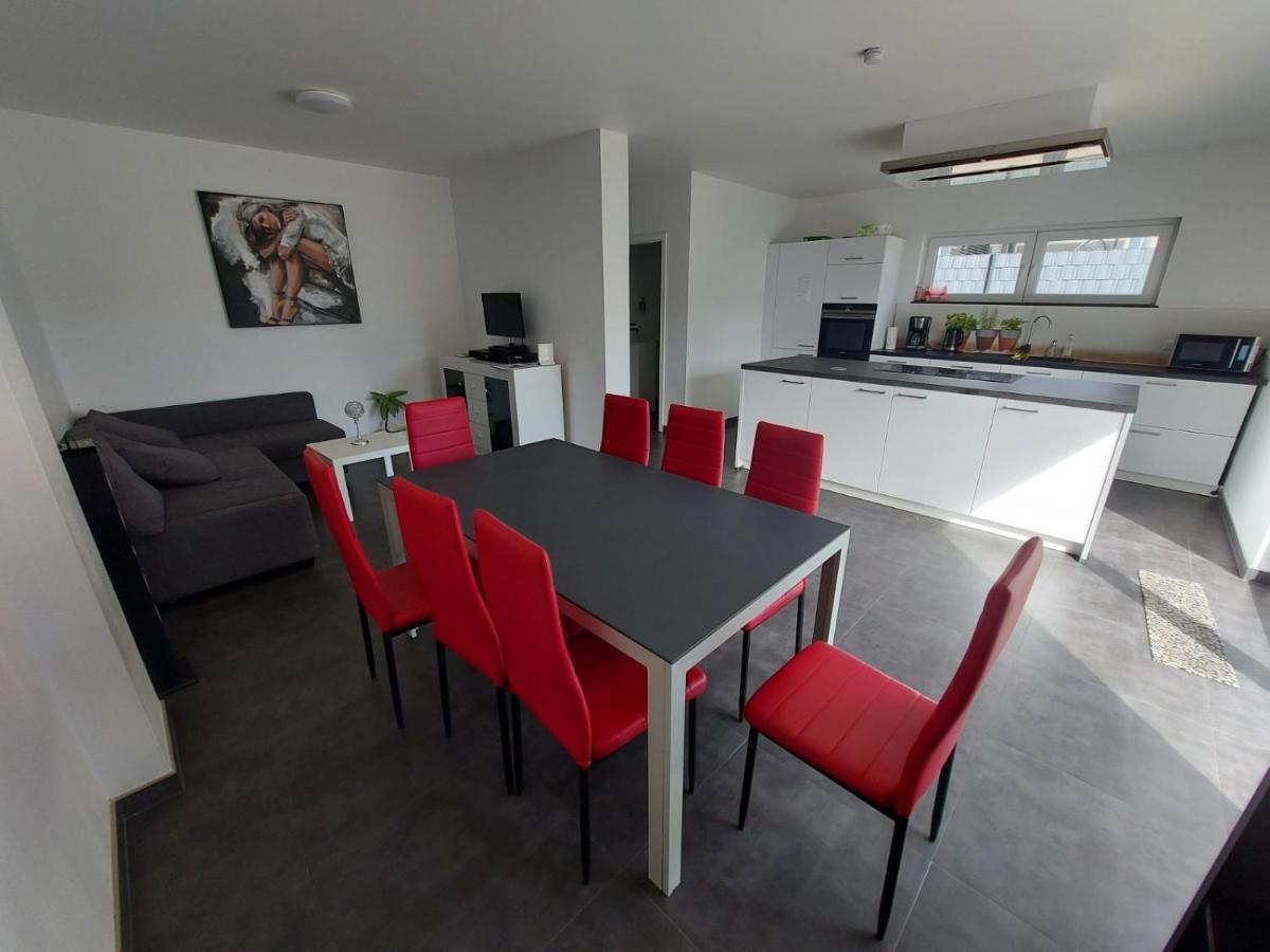 Lovely 2 Bedrooms Of Totally 30 M2 With Private Balcony Vichten Eksteriør billede
